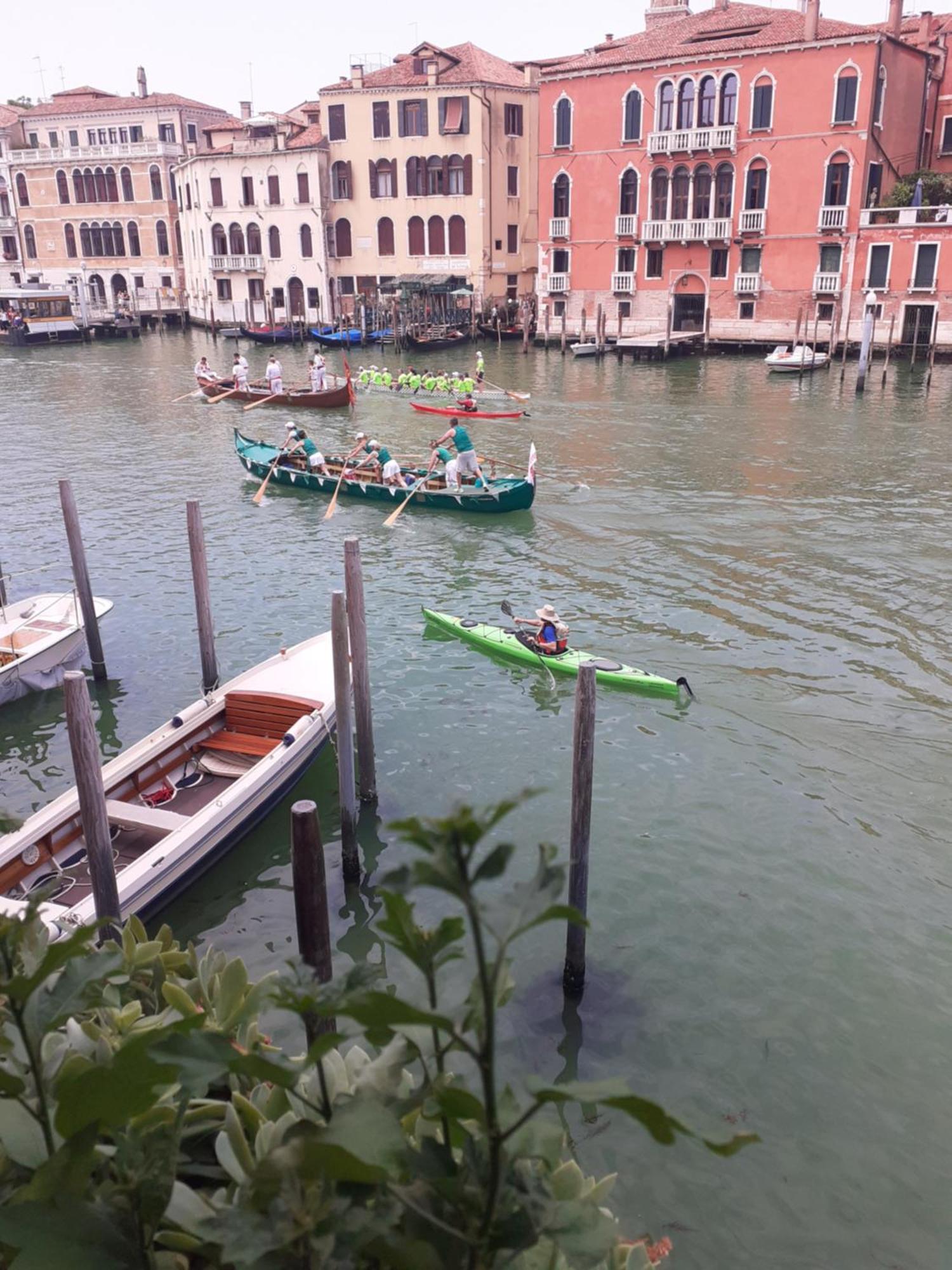 Honeymoon On Grand Canal * Venise